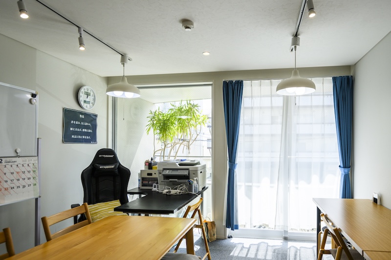 明るくてカフェのような教室